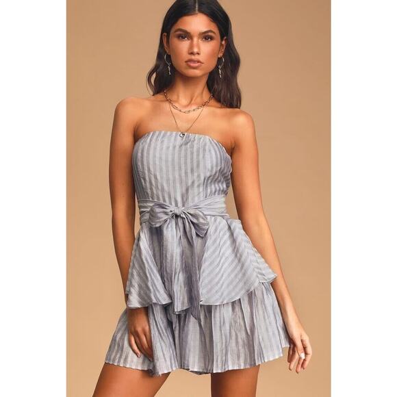 Lulus Dresses & Skirts - Lulus Women's Stripe Strapless Mini Ruffle Dress Size M Silver Fully Lined NWOT